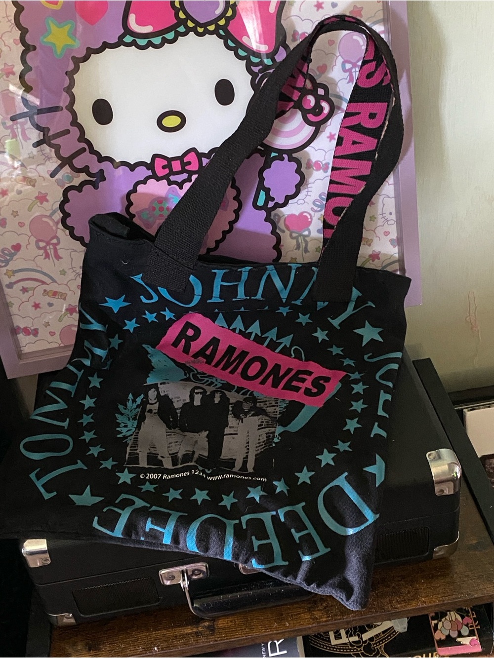 Graphic Tote Bag with Pink Logoπ€π€